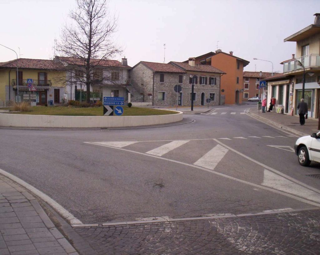 Piazza Matteotti - Pasian di Prato 12
