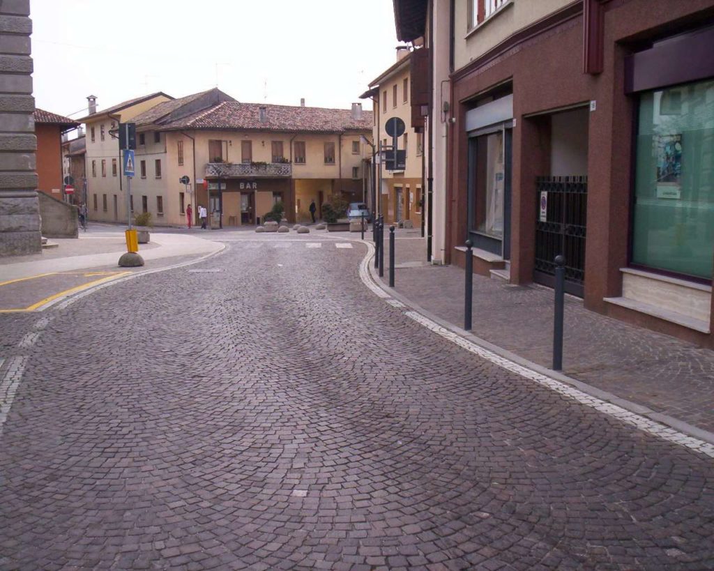 Piazza Matteotti - Pasian di Prato 15