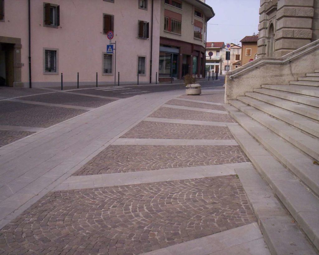 Piazza Matteotti - Pasian di Prato 19