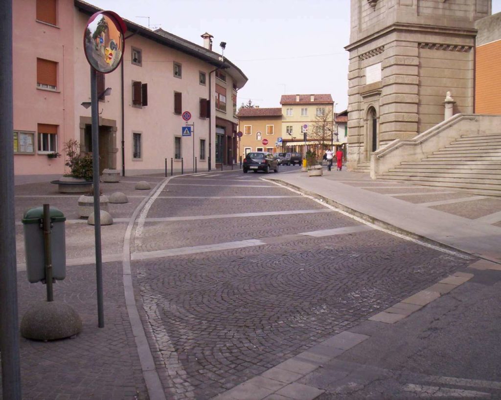 Piazza Matteotti - Pasian di Prato 21
